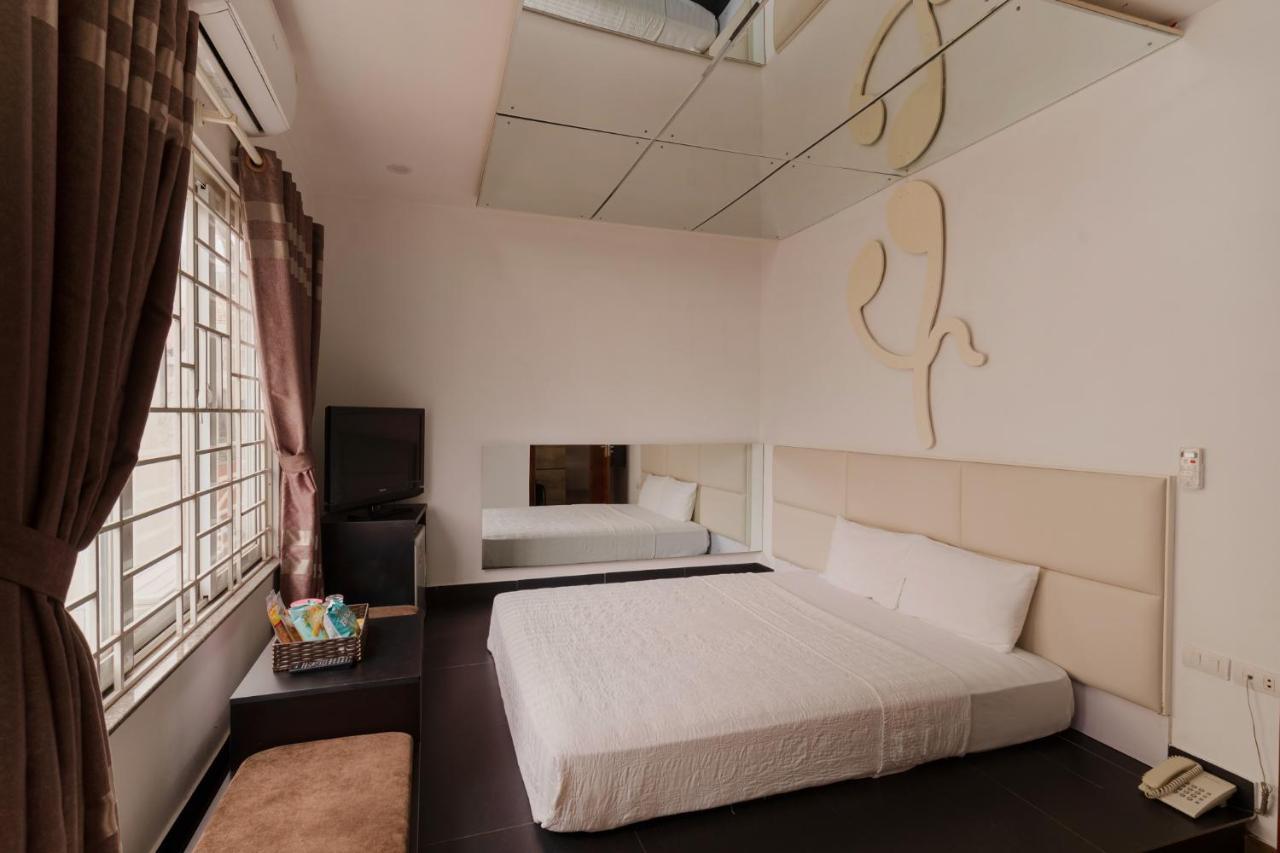 Blue Diamond Apartment Hotel Hanoï Extérieur photo