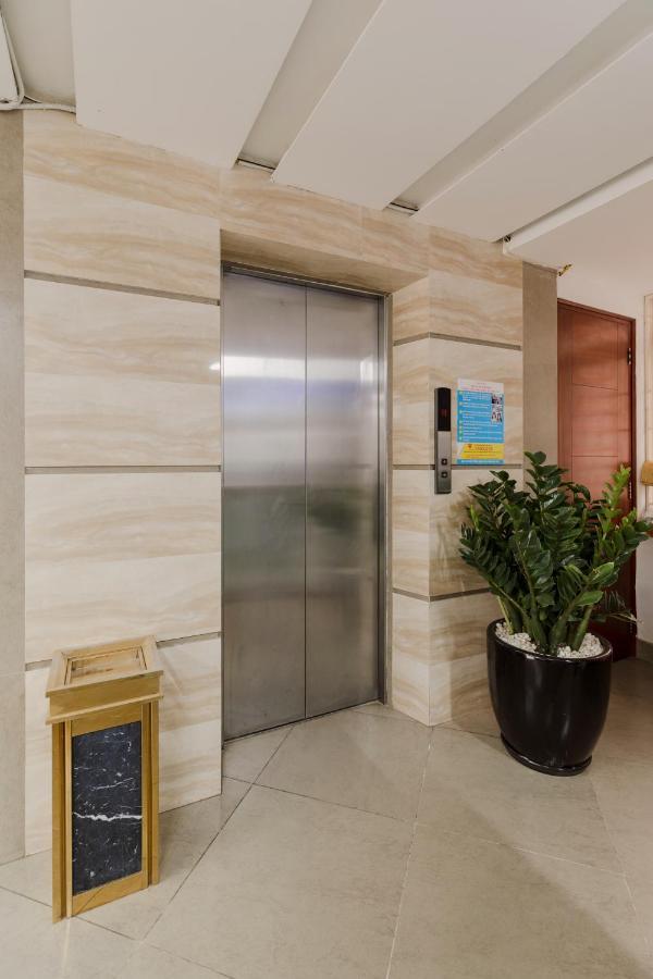 Blue Diamond Apartment Hotel Hanoï Extérieur photo